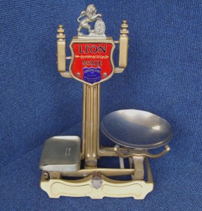 Image of Lion Quick Action Scale
